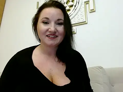 Snapshot of EliseBliss69 chatting on October 13, 8:09 pm EliseBliss69 online show from October 13, 8:09 pm