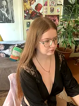 Sienna-Cow online show from September 10, 10:37 am