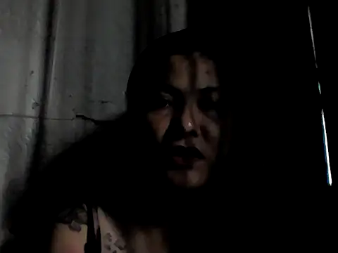 Snapshot of Uniquebeauty32 chatting on August 1, 4:12 am Uniquebeauty32 online show from August 1, 4:12 am