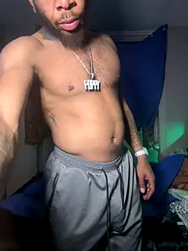 Snapshot of 1mistaGoodWood chatting on October 11, 6:56 am 1mistaGoodWood online show from October 11, 6:56 am