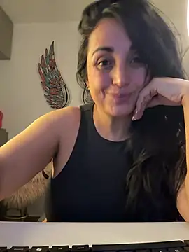 hotadhara01 online show from May 29, 1:09 pm