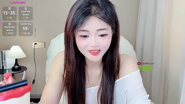 Snapshot of CeeKie chatting on September 17, 3:30 am CeeKie online show from September 17, 3:30 am