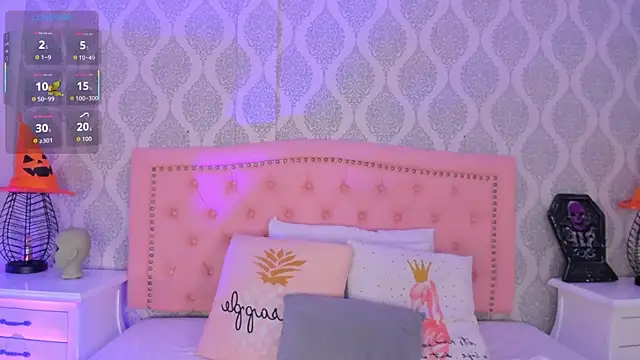 Snapshot of OnlyGia chatting on October 30, 7:47 pm OnlyGia online show from October 30, 7:47 pm