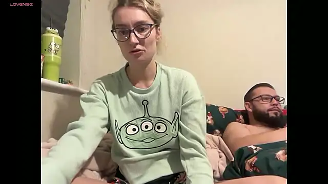 harleyblair online show from December 4, 11:13 pm