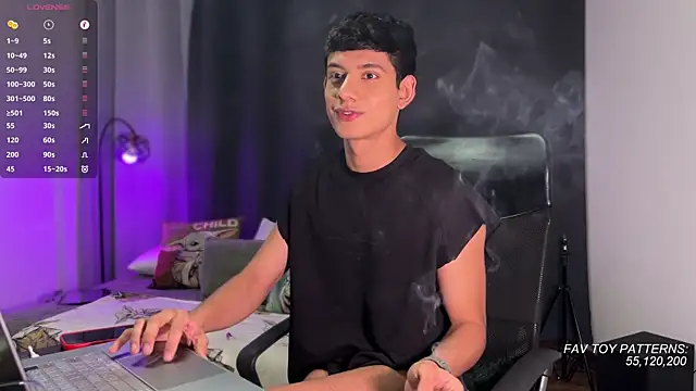 Snapshot of jim_dj chatting on May 19, 11:11 pm jim dj online show from May 19, 11:11 pm