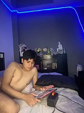 Kailertwink online show from May 31, 9:16 pm