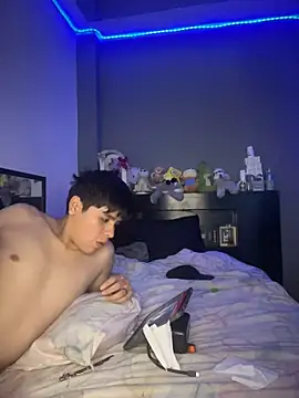 Kailertwink online show from June 2, 1:40 am