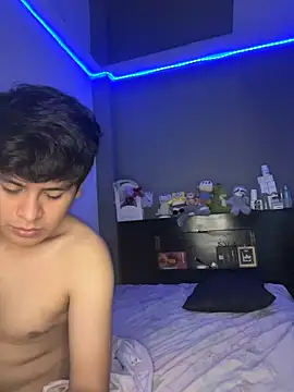 Kailertwink online show from June 6, 4:23 pm