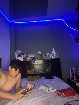 Kailertwink online show from June 7, 6:44 pm