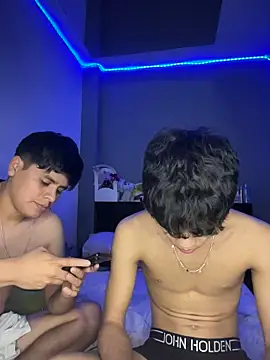 Kailertwink online show from June 27, 1:10 am