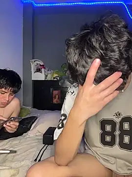 Kailertwink online show from July 1, 8:41 pm