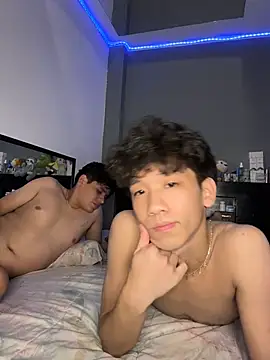Kailertwink online show from July 10, 12:37 am