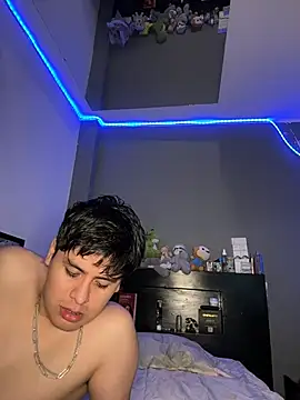 Kailertwink online show from July 12, 4:36 am