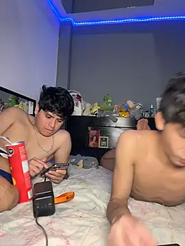Kailertwink online show from July 20, 7:38 pm