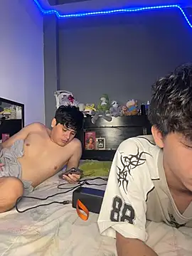 Kailertwink online show from July 24, 3:37 am