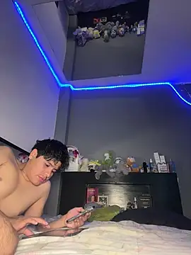 Kailertwink online show from July 31, 4:12 am