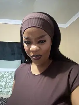 Snapshot of THICKBUNNYCHICKxxx chatting on June 4, 8:15 pm THICKBUNNYCHICKxxx online show from June 4, 8:15 pm