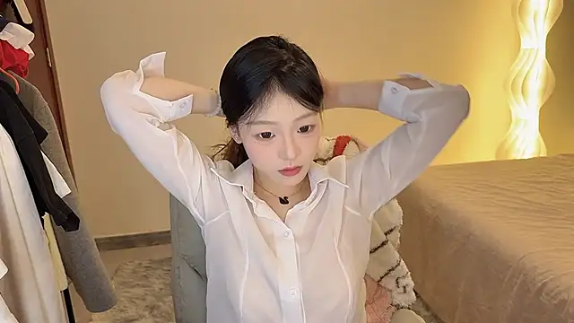 Robin-o3 online show from December 3, 4:27 pm