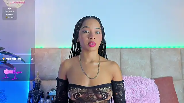 KarolBlanco online show from December 1, 2:27 am