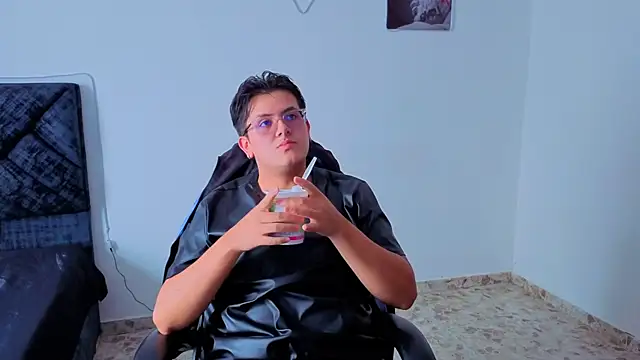 Ryan Doretti online show from December 18, 4:02 pm