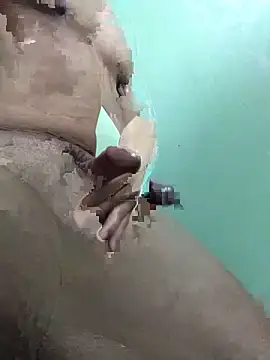 Snapshot of Huynh-duc-huy chatting on October 15, 2:28 pm Huynh-duc-huy online show from October 15, 2:28 pm