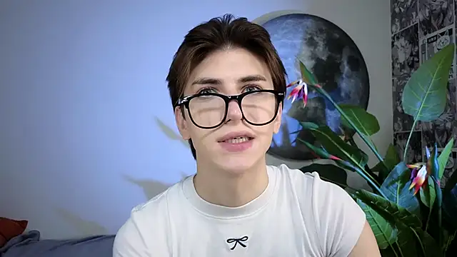 Oliver Starboy online show from October 10, 5:06 am