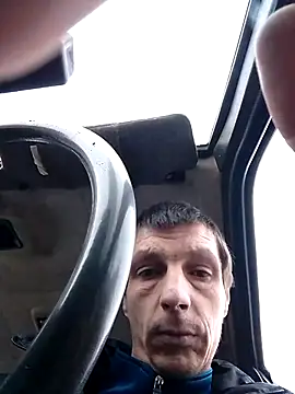 N i k o l a u online show from December 18, 11:38 am