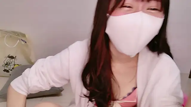 Snapshot of ena_7 chatting on November 7, 4:07 pm ena 7 online show from November 7, 4:07 pm