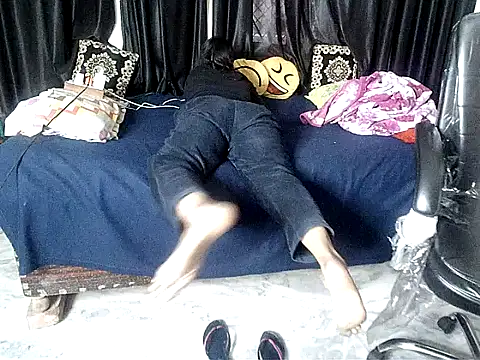 Anaconda-Mall online show from November 25, 3:50 am