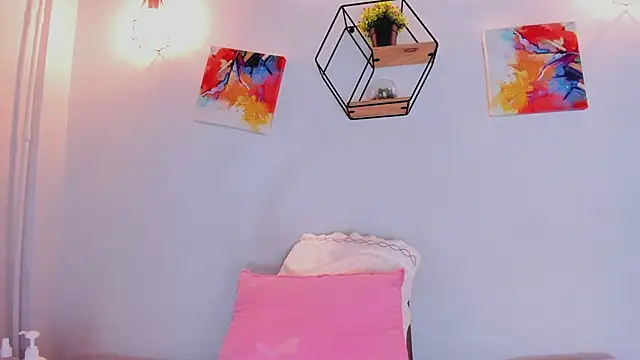 Snapshot of Violet_horny05 chatting on December 2, 7:20 pm Violet horny05 online show from December 2, 7:20 pm