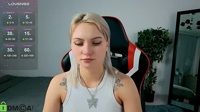Cameronlovely  online show from September 30, 8:41 am