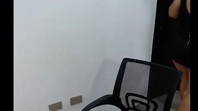 Snapshot of Cassandra_gate chatting on October 21, 8:09 pm Cassandra gate online show from October 21, 8:09 pm