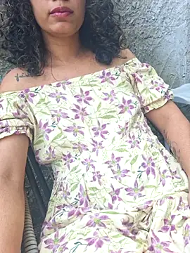 Snapshot of RavenShyfit chatting on June 12, 5:56 pm RavenShyfit online show from June 12, 5:56 pm