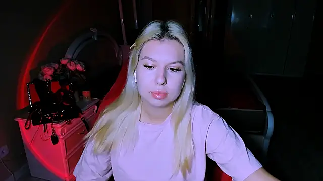 ChloeRicc online show from October 30, 7:32 am