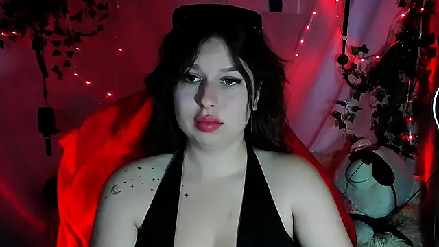 Snapshot of ChloeRicc chatting on May 27, 8:39 pm ChloeRicc online show from May 27, 8:39 pm