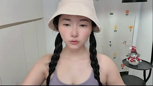 Snapshot of Rosalind_xixi chatting on May 23, 1:04 pm Rosalind xixi online show from May 23, 1:04 pm
