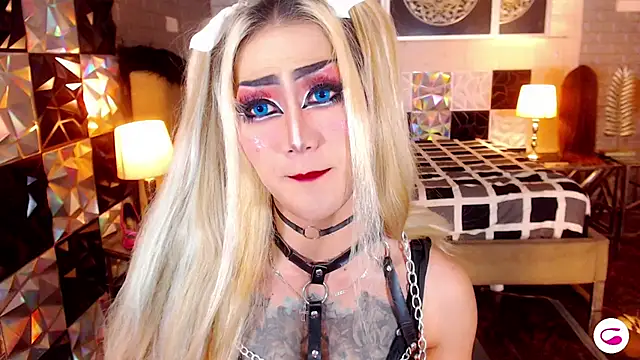 Snapshot of HorseCockDivine chatting on November 16, 8:25 pm HorseCockDivine online show from November 16, 8:25 pm