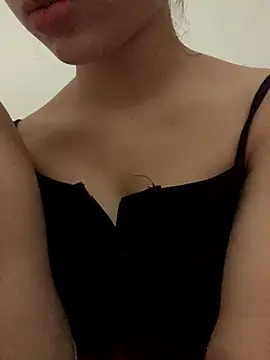 Nguyenha11 online show from October 6, 8:23 am