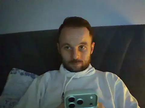 isimsizsikicii online show from February 23, 4:04 pm