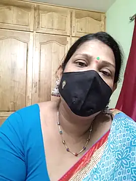 Snapshot of sutari84 chatting on July 14, 3:33 am sutari84 online show from July 14, 3:33 am