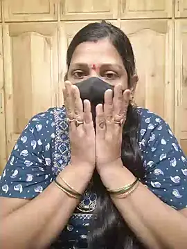 Snapshot of sutari84 chatting on July 15, 3:28 pm sutari84 online show from July 15, 3:28 pm