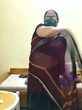 Snapshot of heera-rani chatting on May 7, 3:34 am heera-rani online show from May 7, 3:34 am