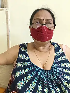Snapshot of heera-rani chatting on May 22, 12:55 pm heera-rani online show from May 22, 12:55 pm