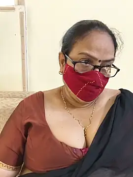 Snapshot of heera-rani chatting on May 24, 5:23 am heera-rani online show from May 24, 5:23 am
