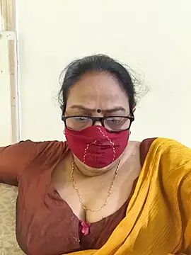 Snapshot of heera-rani chatting on May 28, 6:32 am heera-rani online show from May 28, 6:32 am