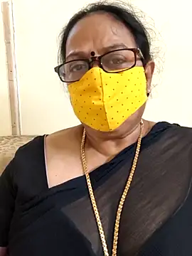 Snapshot of heera-rani chatting on June 2, 10:50 am heera-rani online show from June 2, 10:50 am