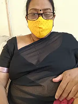 Snapshot of heera-rani chatting on June 4, 3:23 am heera-rani online show from June 4, 3:23 am