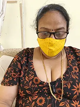 Snapshot of heera-rani chatting on June 5, 9:37 am heera-rani online show from June 5, 9:37 am
