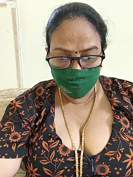 Snapshot of heera-rani chatting on June 9, 8:37 am heera-rani online show from June 9, 8:37 am