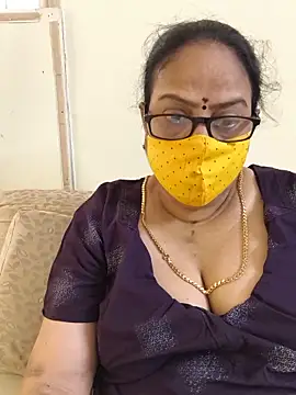Snapshot of heera-rani chatting on June 15, 5:31 am heera-rani online show from June 15, 5:31 am